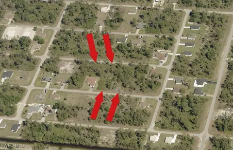 936 Broad St E, Lehigh Acres, FL 33974 photo 2