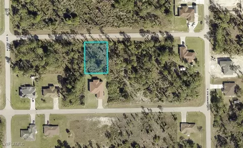 936 Broad St E, Lehigh Acres, FL 33974 photo 4