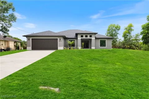 2839 Nancy Dr, Lehigh Acres, FL 33971