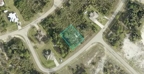 415 Juneau Dr, Lehigh Acres, FL 33974