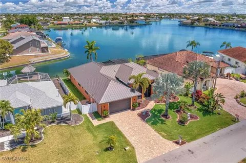 841 SE 3rd Ter, Cape Coral, FL 33990