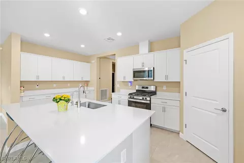 20153 Hartford Blvd, Estero, FL 33928 photo 5