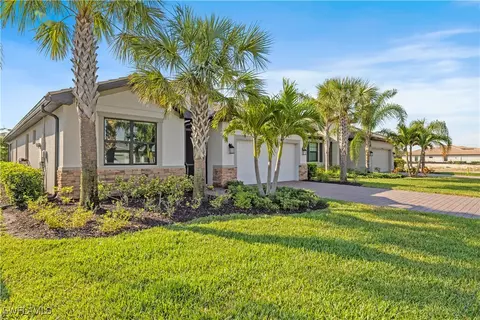 20153 Hartford Blvd, Estero, FL 33928 photo 2