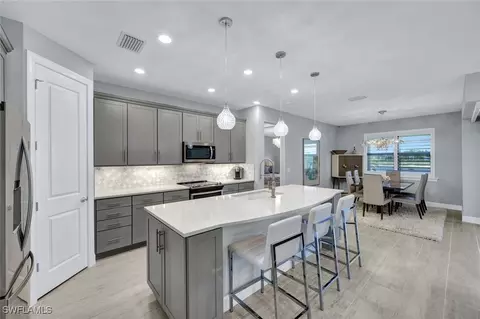 19572 Utopia Ln, Estero, FL 33928 photo 8