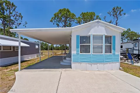242 Caravan Cir, North Fort Myers, FL 33903