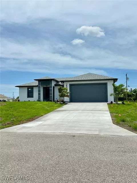 2528 NE 5th Pl, Cape Coral, FL 33909