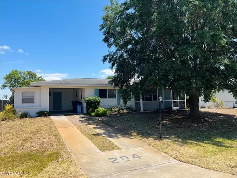 204 Norwich Ave, Lehigh Acres, FL 33936