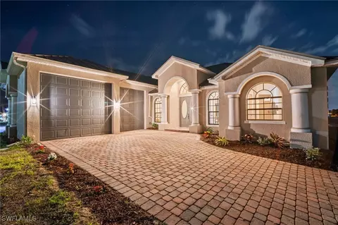4001 NE 9th Pl, Cape Coral, FL 33909