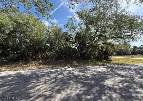 March Ln, Labelle, FL 33935 photo 2