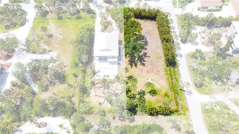 13460 Coral Dr, Fort Myers, FL 33908