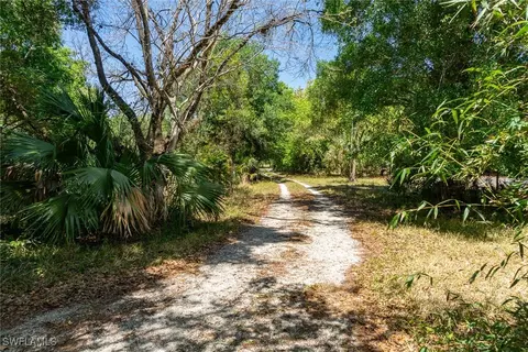 616 Sanctuary Rd, Naples, FL 34120 photo 2