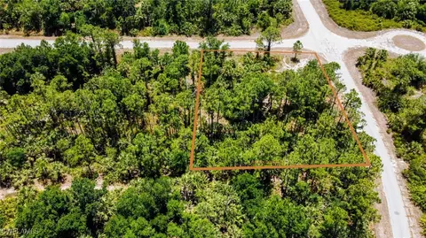 Hampshire Cir, North Port, FL 34236
