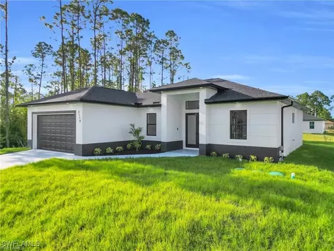 3719 18th St W, Lehigh Acres, FL 33971