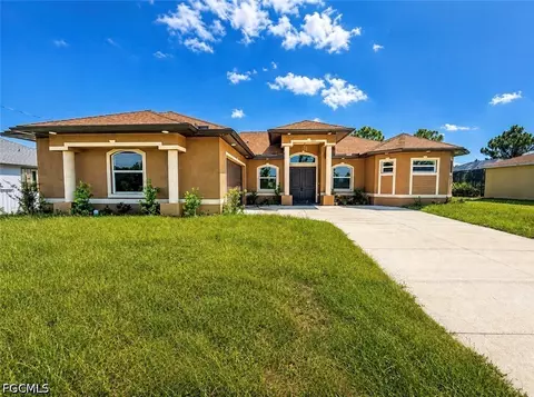 3707 13th St W, Lehigh Acres, FL 33971