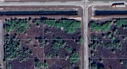 1519 Moore Ave, Lehigh Acres, FL 33972