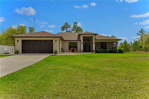 7583 18th Pl, Labelle, FL 33935