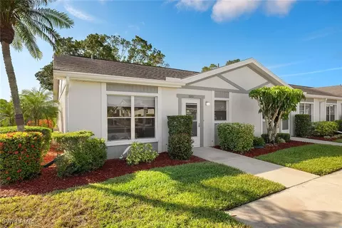 6861 Bogey Dr, Fort Myers, FL 33919