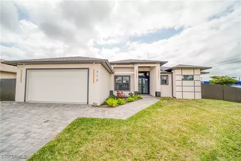 710 SW 25th Ln, Cape Coral, FL 33914
