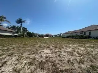 897 W Cape Estates Cir, Cape Coral, FL 33993
