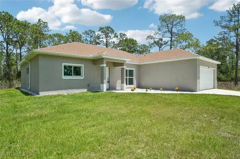 3205 E 21st St, Alva, FL 33920 photo 2