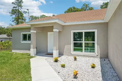 3205 E 21st St, Alva, FL 33920 photo 4