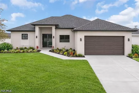 305 Diplomat Pkwy E, Cape Coral, FL 33909