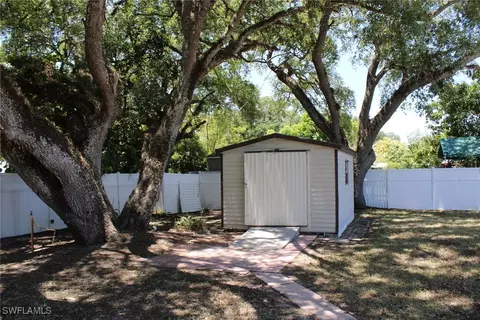 Exterior - 4049 Rainbow Cir, Labelle, FL 33935 photo 3 of 6