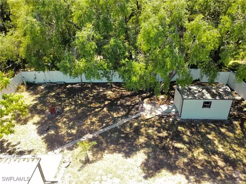 Exterior - 4049 Rainbow Cir, Labelle, FL 33935 photo 4 of 6