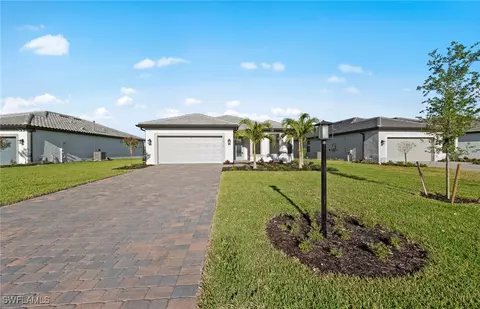 20353 Kingmont Dr, Estero, FL 33928 photo 5