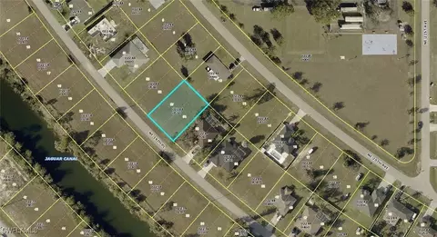 2301 NE 19th Pl, Cape Coral, FL 33909