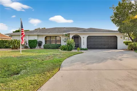 1102 SE 14th Ter, Cape Coral, FL 33990