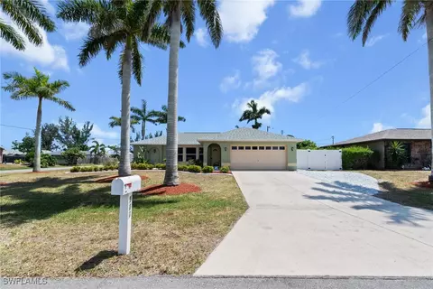220 SE 21st St, Cape Coral, FL 33990