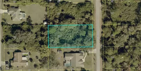 107 Columbus Ave, Lehigh Acres, FL 33936