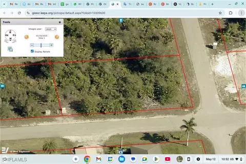 2918 52nd St W, Lehigh Acres, FL 33971