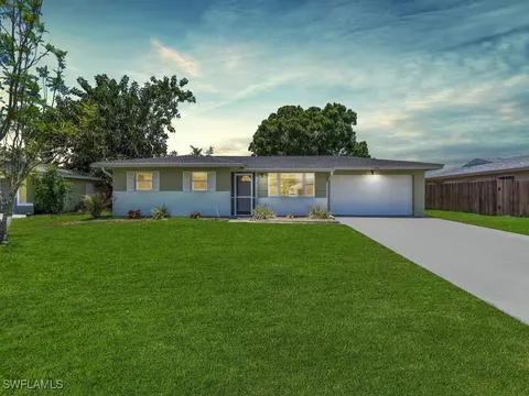 1616 S Hermitage Rd, Fort Myers, FL 33919