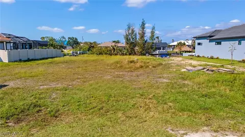 3914 SW 25th Pl, Cape Coral, FL 33914