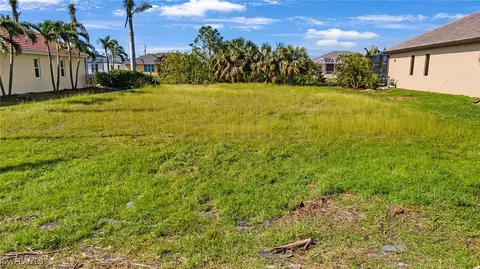 3412 SW 25th Pl, Cape Coral, FL 33914