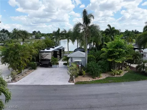 5641 Cypresswoods Resort Dr, Fort Myers, FL 33905