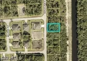 313 Naples Ave S, Lehigh Acres, FL 33974
