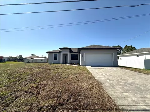 2605 10th St SW, Lehigh Acres, FL 33976