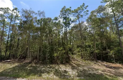 828 Glen Coy Ave, Lehigh Acres, FL 33974