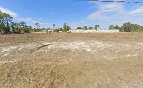 2508 36th St SW, Lehigh Acres, FL 33976