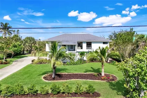 647 Rabbit Rd, Sanibel, FL 33957