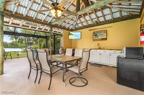 Exterior - 110 Hampton Ave, Labelle, FL 33935 photo 4 of 7