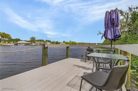 Exterior - 110 Hampton Ave, Labelle, FL 33935 photo 7 of 7