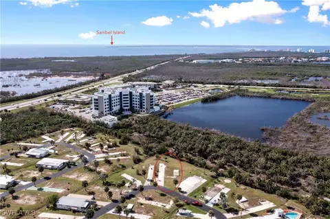 13701 Ovenbird Dr, Fort Myers, FL 33908