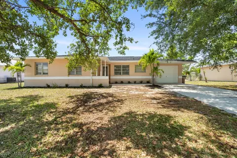 2326 SE 8th Ave, Cape Coral, FL 33990