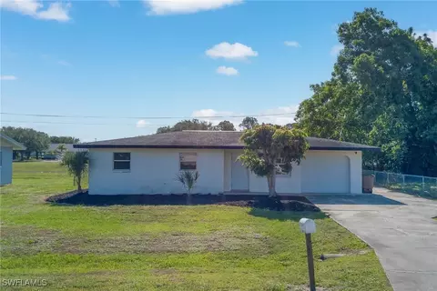 2374 Andros Ave, Fort Myers, FL 33905