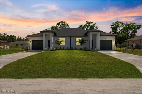 52055207 26th St SW, Lehigh Acres, FL 33973