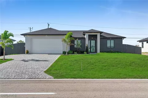 127 Kismet Pkwy E, Cape Coral, FL 33909